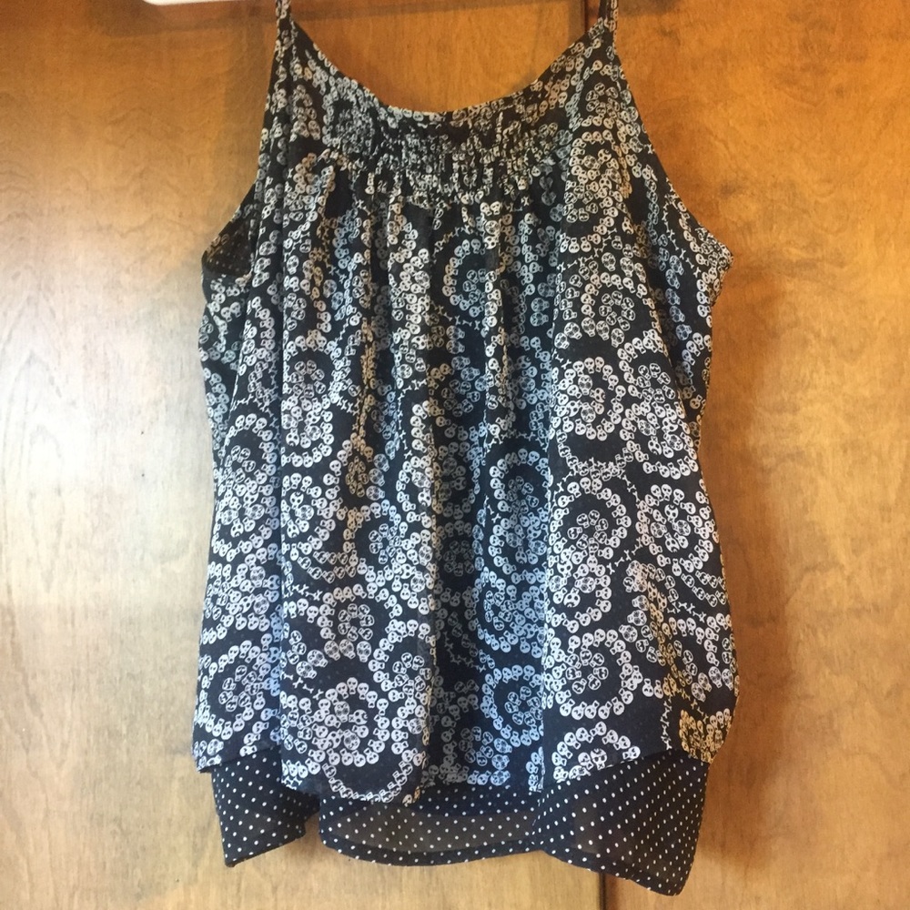 Donating soon! No Boundaries skull cami tank